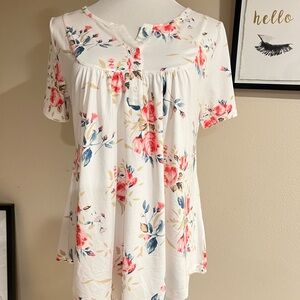 Chic Floral Button-Down Blouse